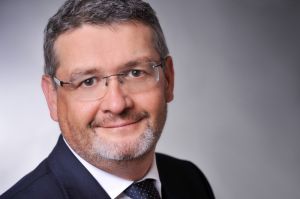 Jürgen Wienes nun Geschäftsführer der Airbus Bank