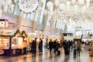 Weihnachtsmarkt am Flughafen Wien