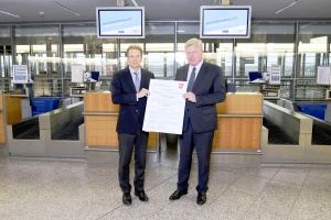 Airport HAJ bekam EASA-Zertifikat überreicht