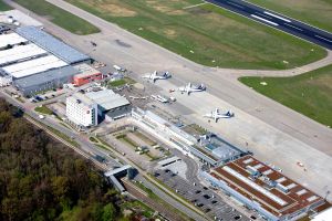 DFS übernimmt Flugsicherung am FDH