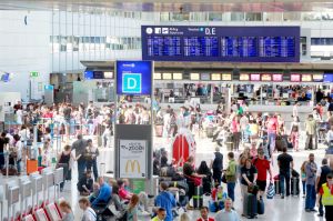Fraport: Passagieransturm erfordert mehr Kontrollspuren