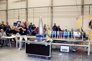 Studenten zur Forschung mit Raketen und Ballons