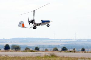 Tragschrauber: DLR testet Paketdrohne über Cochstedt