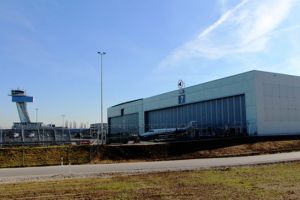 FAI nimmt neuen Hangar am Flughafen Nürnberg in Betrieb