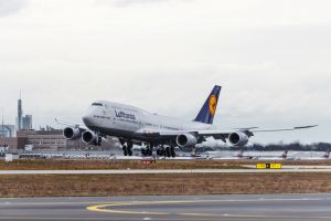 Flugzeug und Ziel neu: LH Boeing 747-8 zur Fußball-WM