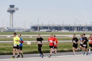 Airport Night Run am Flughafen BER: Sport auf der Startbahn