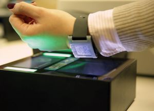 airberlin iPhone-App: Boarding direkt mit der Smartwatch möglich