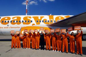 easyJet feiert zehn Jahre Stationierung in Berlin