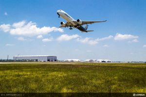 Airbus A350 XWB mit Debut auf der Farnborough Airshow
