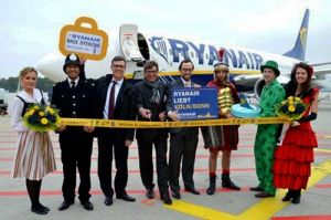 Ryanair stationiert Flugzeug am Flughafen Köln/Bonn