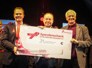 Airbus A330-200 der airberlin flog wieder AIDS-Schleife