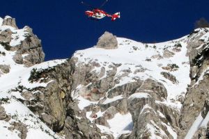 Rettungshubschrauber RK-1 bekommt Detektor für Lawinenopfer