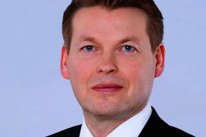 Dr. Julio Rodriguez von Vueling wird neuer airberlin-CCO