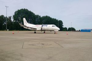 Saab 340 Frachter der RAF AVIA am Cochstedt Airport