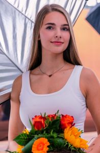 "Frankfurt Airport-Model 2015" heißt Kimberly Kretschmer