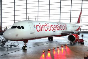 airberlin enthüllt neuen A321-Flieger 
