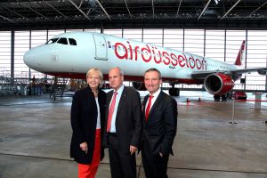 airberlin enthüllt neuen A321-Flieger "airdüsseldorf"