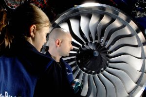 Triebwerksentwicklung: Rolls-Royce kooperiert mit DLR