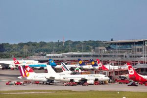 Tipps fürs Reisen am Flughafen Hamburg zum Ferienstart