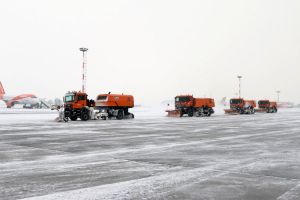 Fuhrpark und Mannschaft in Berlin stellen sich auf Winter ein