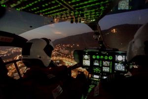 Luftretter: H145 fliegen mit Nachtsichtbrillen