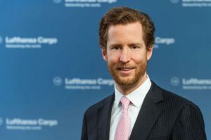 Von Hoensbroech als Vorstand verlängert