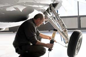 Upgrade: Magnaghi-Fahrwerk für Piaggio P.180 Avanti II